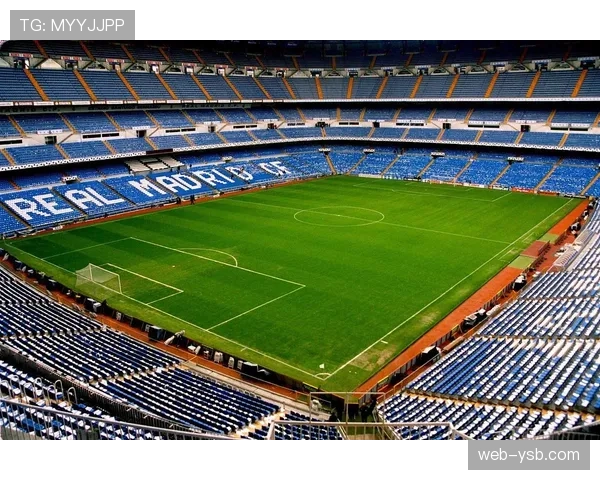 伯纳乌球场新顶棚完成首次雨天闭合测试